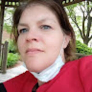 Meet your Posher, Liz